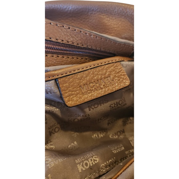 Michael Kors Tan Pebbled Leather Multi Pocket Satchel Shoulder Bag Gold Hardware - Picture 10 of 10